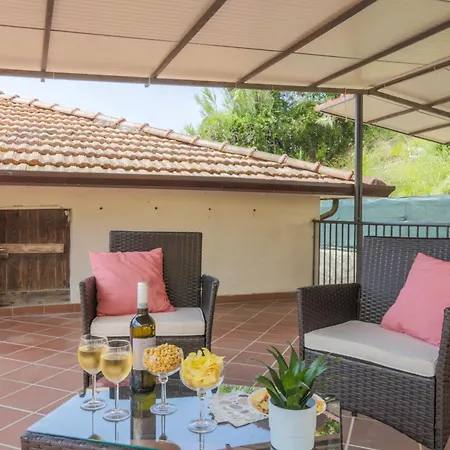Maisontuscany - Jacuzzi Apartmán