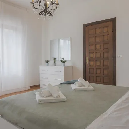 Maisontuscany - Jacuzzi Apartment
